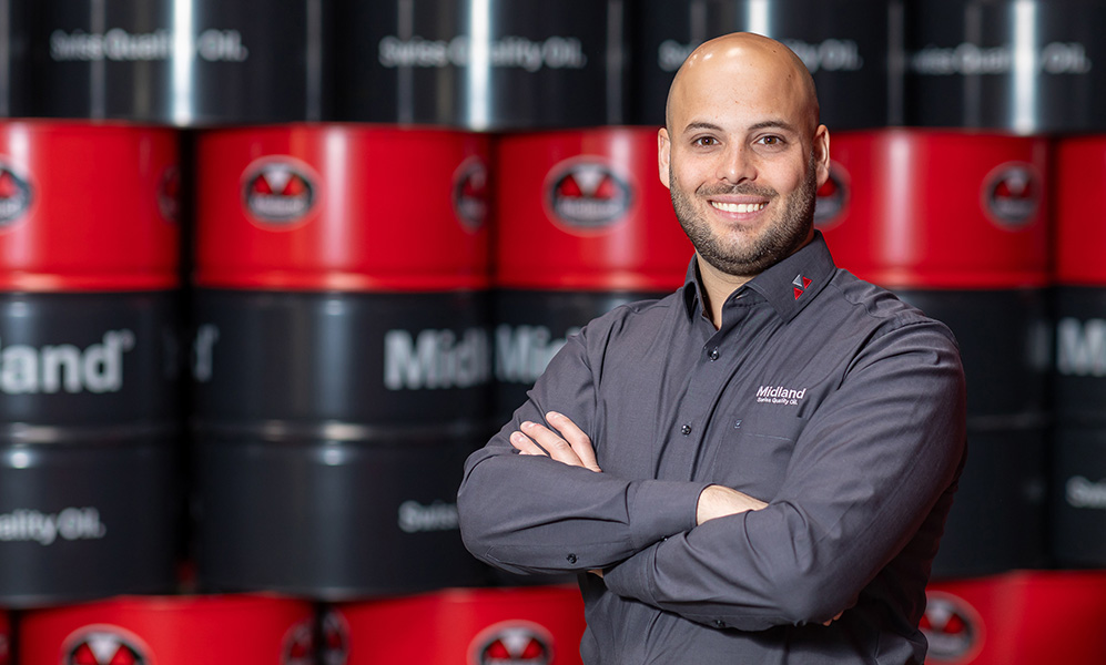 andreas-bonasso-997-600 Midland Schmierstoffe Schweiz | lubricants Switzerland | lubrifiants Suisse – Motoröl / engine oil / huile moteur, Getriebeöl / gear oil / huile de transmission, Industrieöle / industrial oils / huiles industrielles, Fette / greases / graisses, Hydraulikö